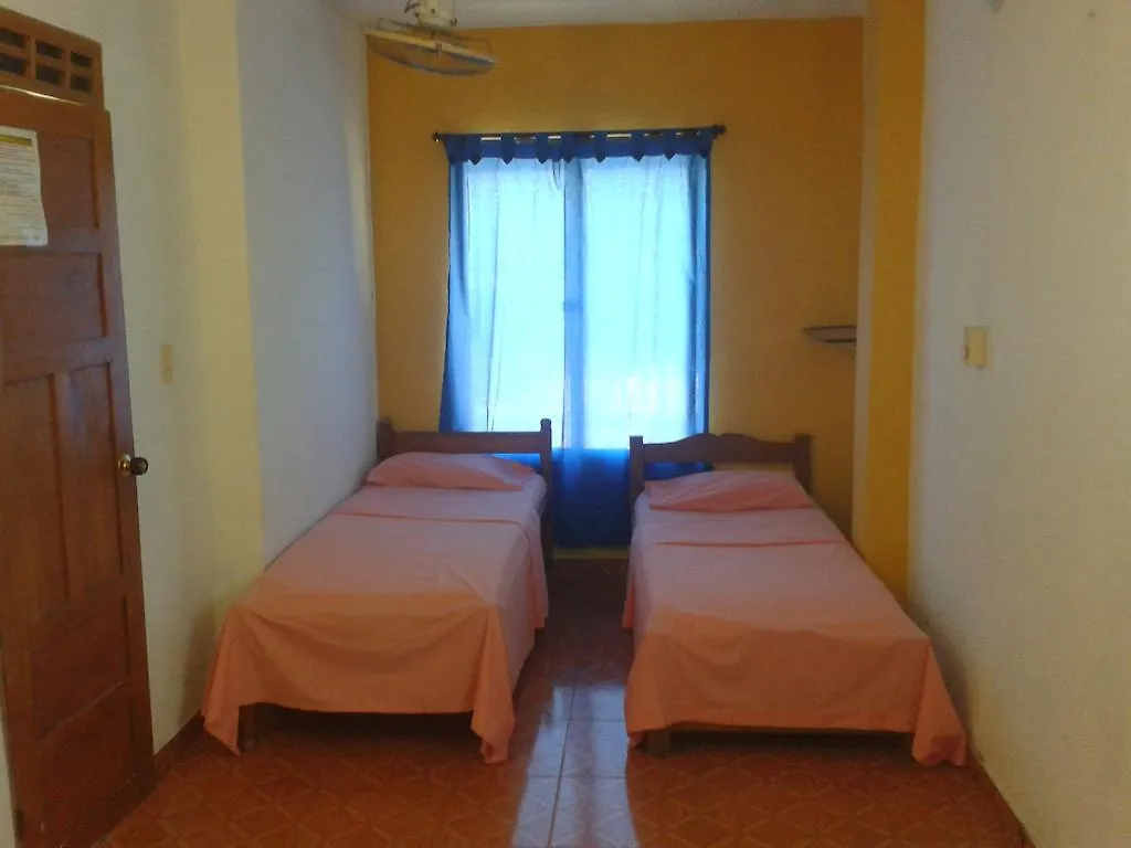 Hospederia Casa Familiar Hotel Santa Marta  Guest house